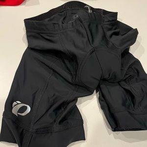Men’s small Pearl Izumi cycling shorts